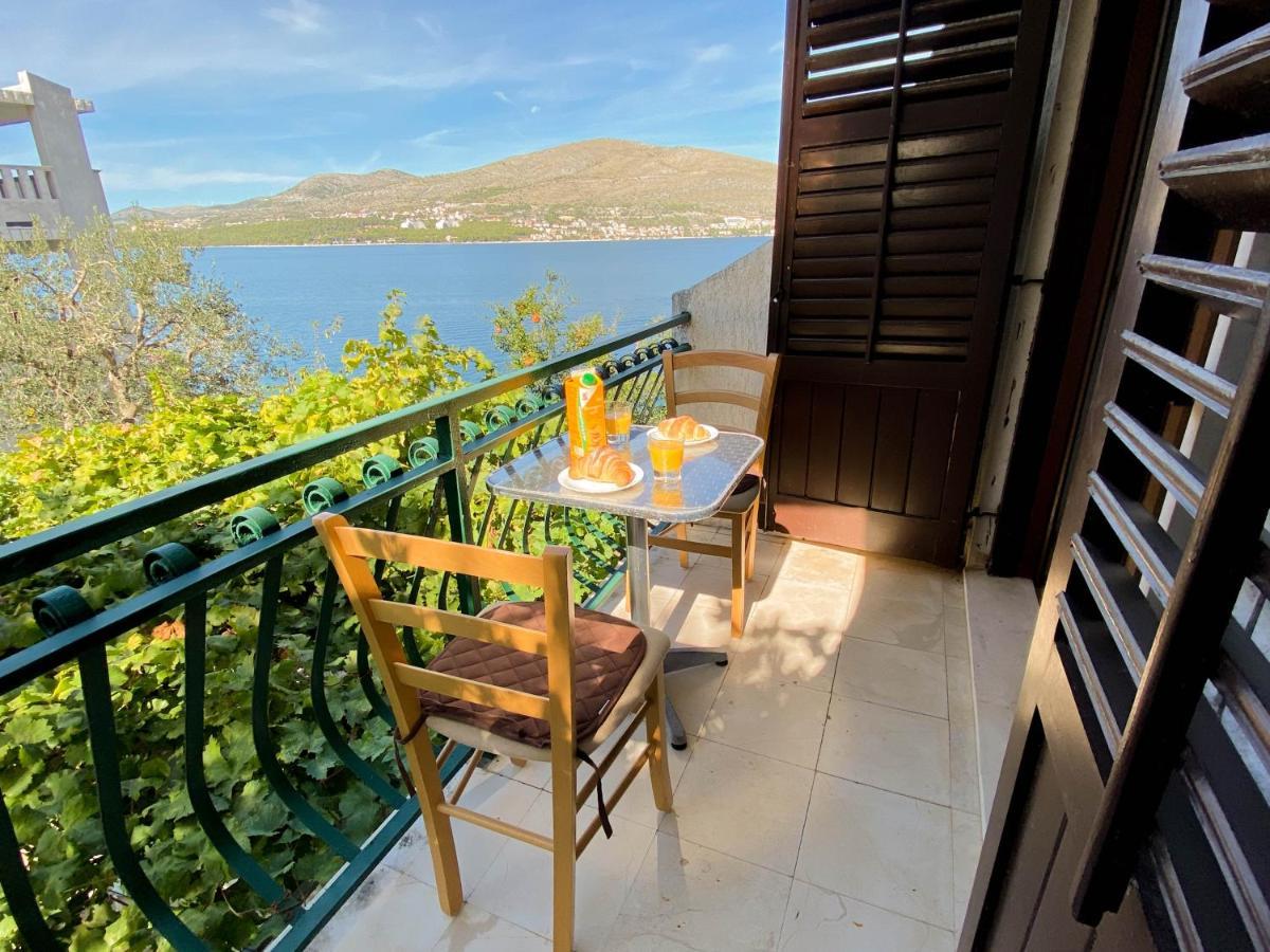 Seaview & Beachfront Apartments Jakov Donji Okrug  Esterno foto