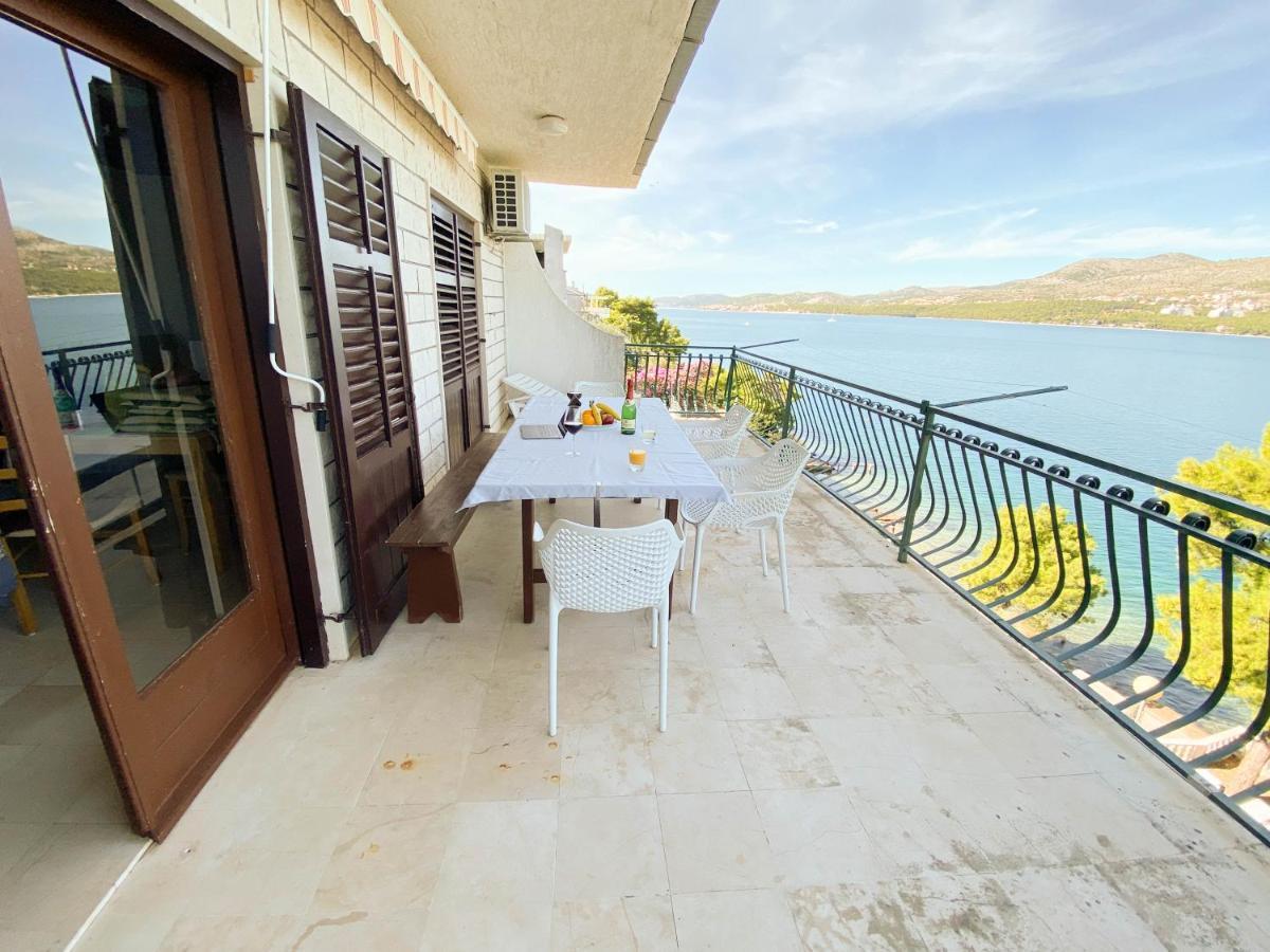 Seaview & Beachfront Apartments Jakov Donji Okrug  Esterno foto